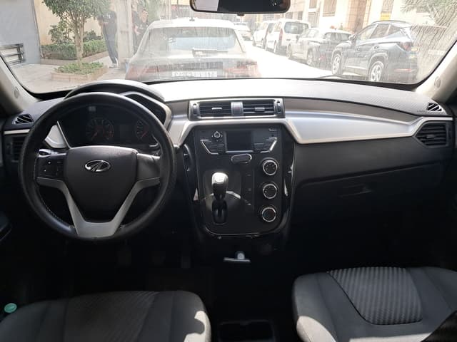 Mahindra XUV 500