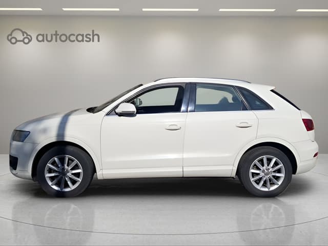 Audi Q3 LEFT