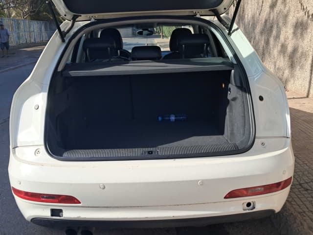 Audi Q3 TRUNK