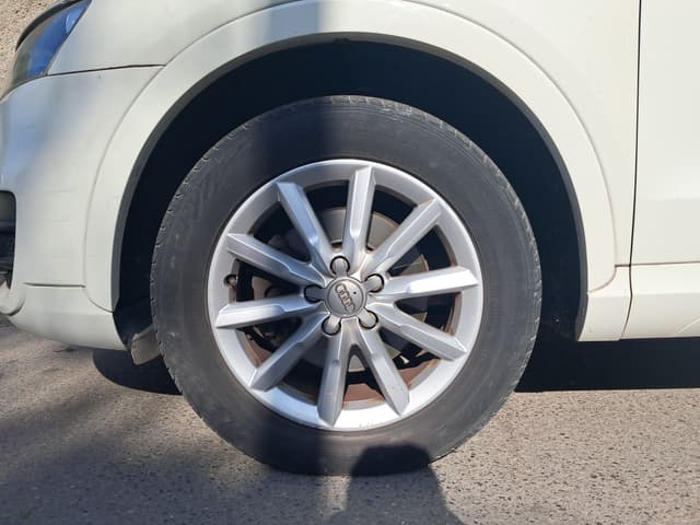 Audi Q3 WHEEL_AVG