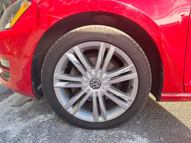 Volkswagen Golf WHEEL_AVG