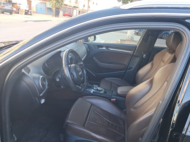 audi A3 Sportback FRONT_SEAT