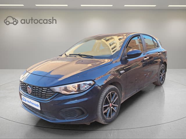 fiat tipo hatchback 1.6 Multijet 120 Lounge