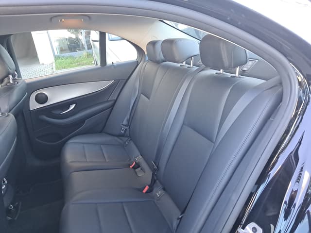 mercedes classe e REAR_SEAT