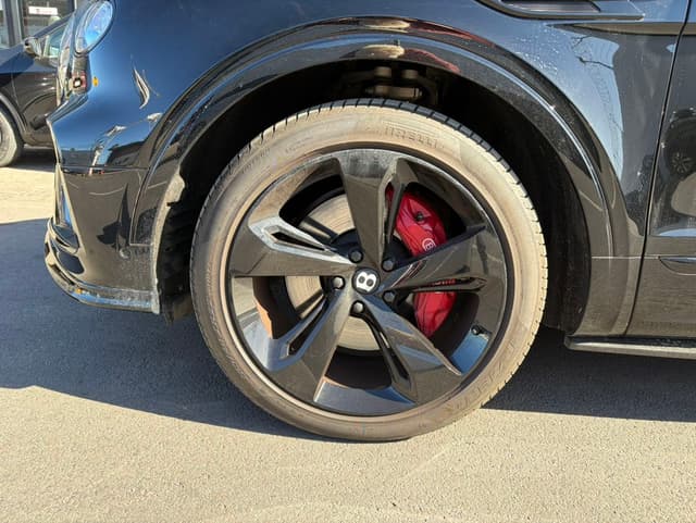 Bentley Bentayga WHEEL_AVG
