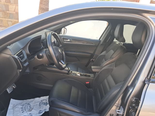 Renault Arkana FRONT_SEAT