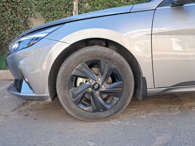 Hyundai Elantra WHEEL_AVG