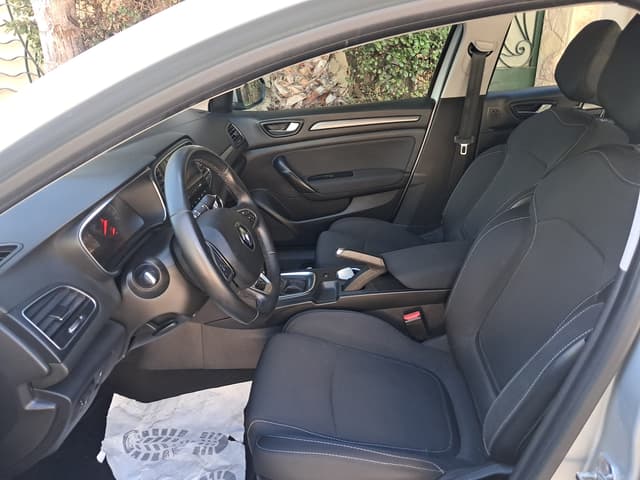 Renault Mégane FRONT_SEAT