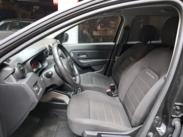 Dacia Duster FRONT_SEAT