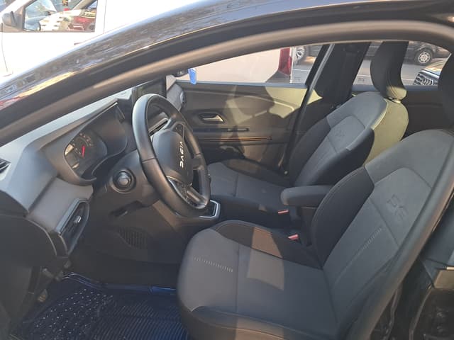 Dacia Sandero FRONT_SEAT