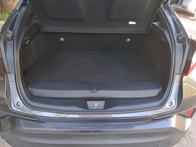 Toyota C HR TRUNK