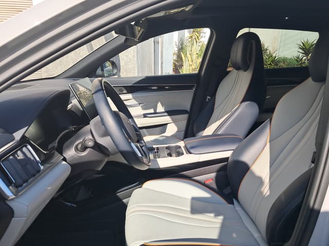 Byd SEAL U PHEV FRONT_SEAT