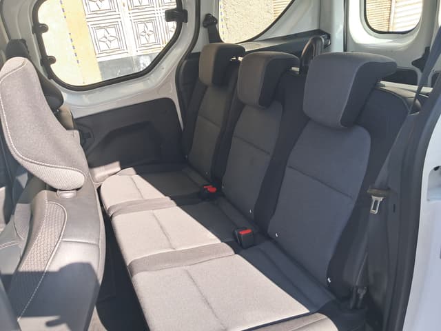 Renault Express REAR_SEAT