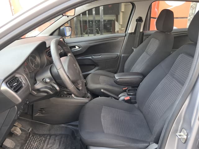 Peugeot 301 FRONT_SEAT