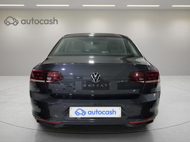 Volkswagen Passat REAR