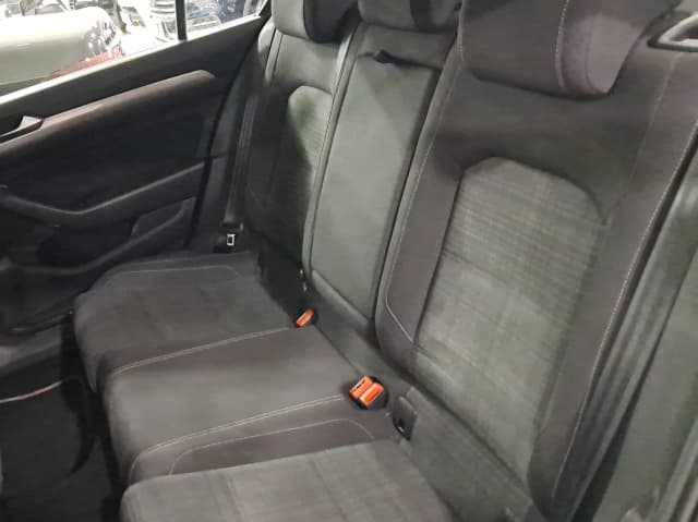 Volkswagen Passat REAR_SEAT