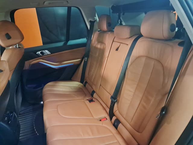 Bmw X5 REAR_SEAT
