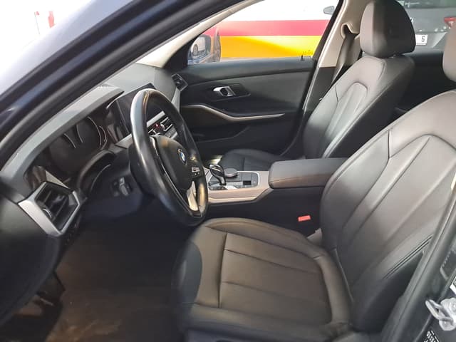 Bmw Série 3 FRONT_SEAT