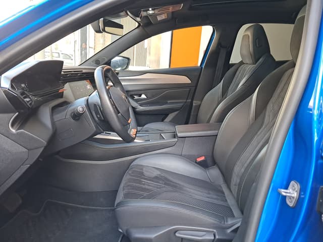 Peugeot 308 FRONT_SEAT