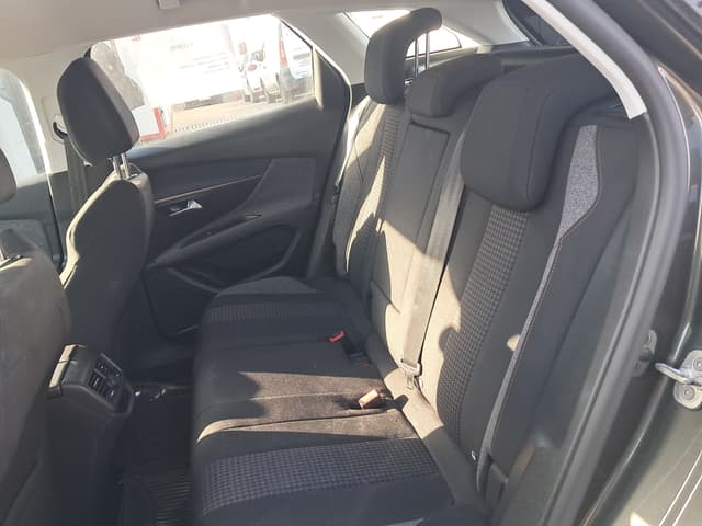 Peugeot 3008 REAR_SEAT