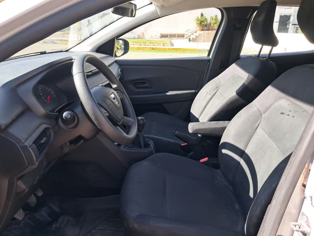 dacia sandero FRONT_SEAT