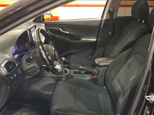 hyundai i30 FRONT_SEAT