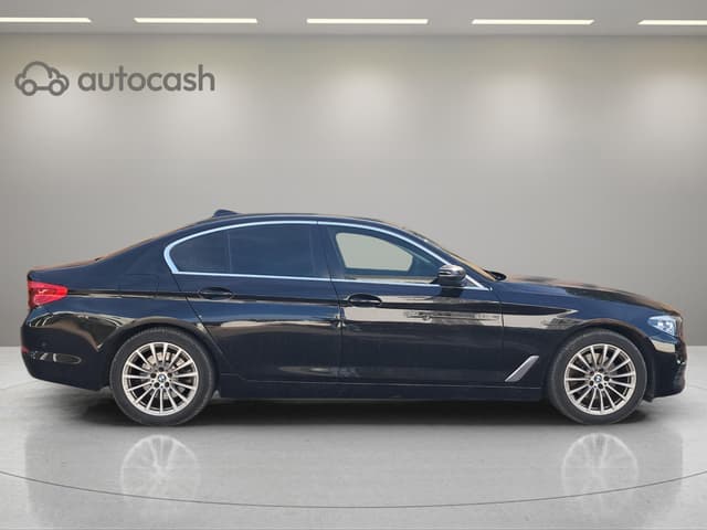 bmw série 5 520d Luxury+
