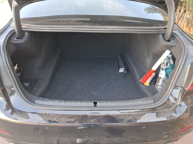 bmw série 5 TRUNK
