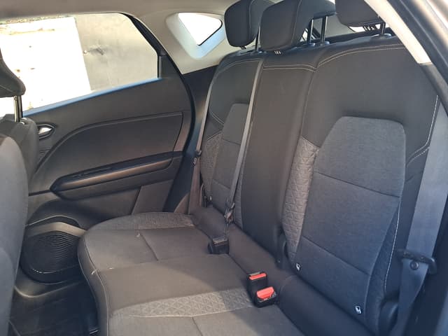 renault captur REAR_SEAT