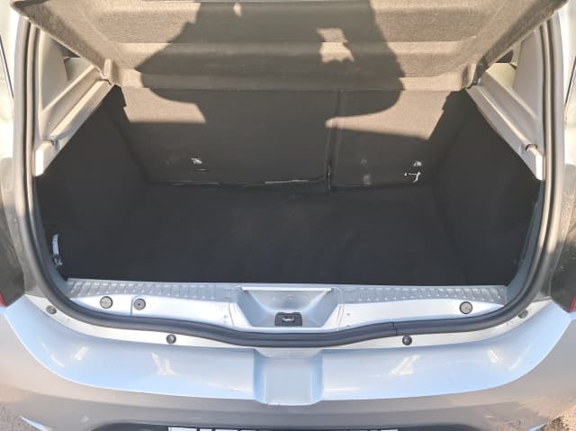 dacia sandero TRUNK