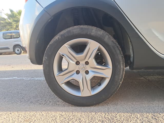 dacia sandero WHEEL_ARD
