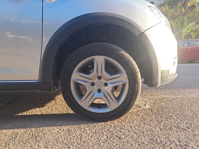 dacia sandero WHEEL_ARG