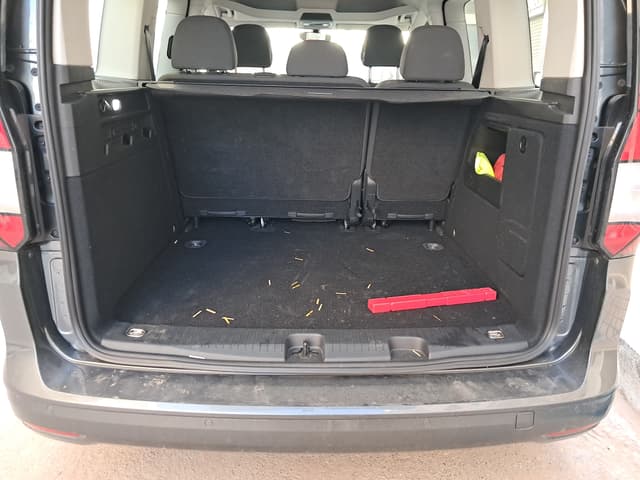volkswagen caddy TRUNK