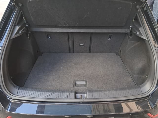 volkswagen t roc TRUNK