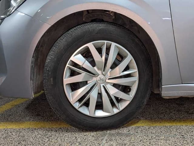 peugeot 208 WHEEL_AVG