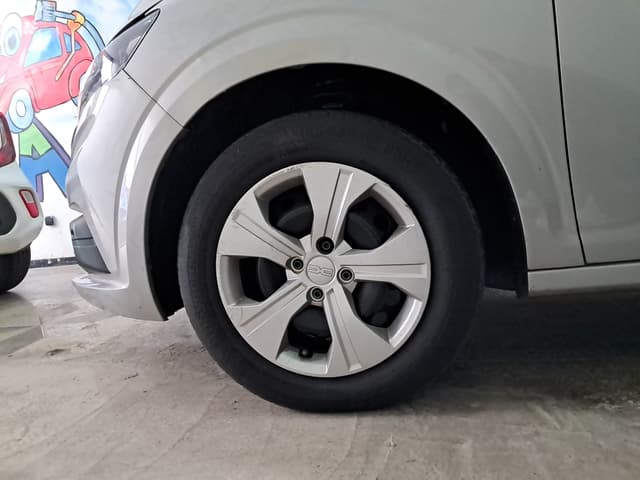 Dacia Sandero WHEEL_AVG