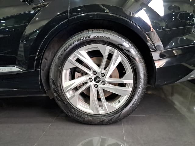 Audi Q7 WHEEL_ARG