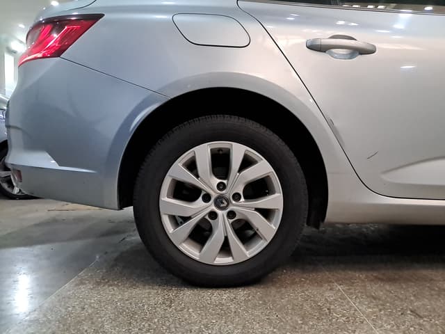 Renault Mégane WHEEL_ARD