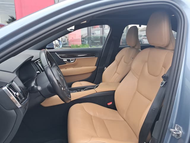 Volvo S90 FRONT_SEAT