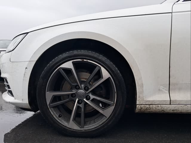 Audi A4 WHEEL_AVG