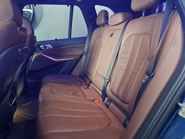 Bmw X5 REAR_SEAT
