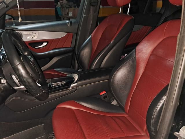 Mercedes GLC Coupé FRONT_SEAT
