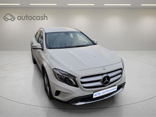 Mercedes GLA