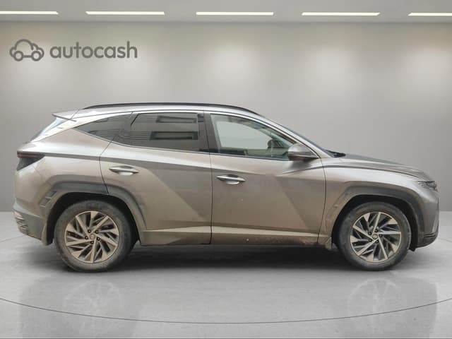 Hyundai Tucson RIGHT