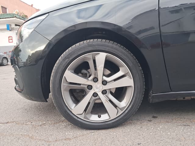 Peugeot 308 WHEEL_AVG