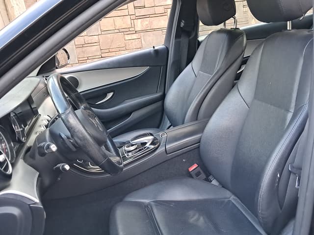 Mercedes Classe E FRONT_SEAT