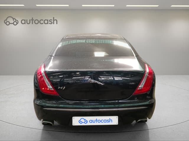 Jaguar XJ REAR