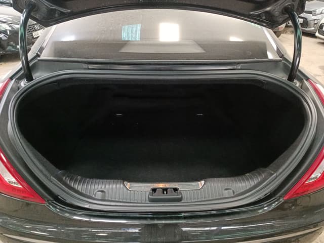 Jaguar XJ TRUNK