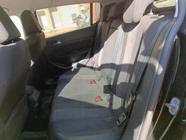 Peugeot 308 REAR_SEAT