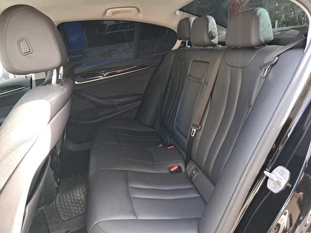 Bmw Série 5 REAR_SEAT